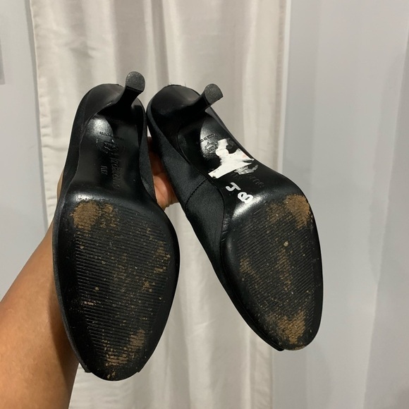 Liz Claiborne Flex Bangle black satin shoe scallop - Picture 7 of 8